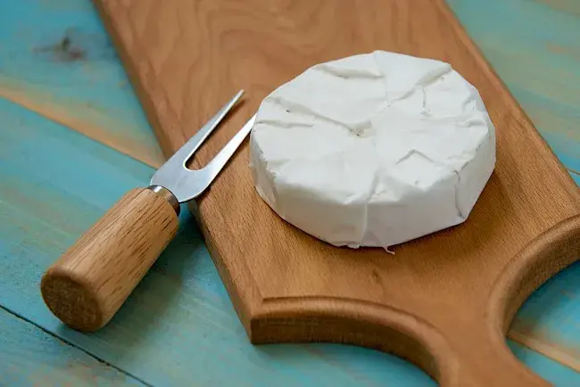 Ser Camembert indeks glikemiczny: jak wpływa na poziom cukru?