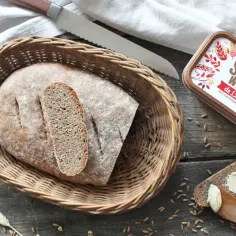 Jak upiec chleb graham dietetyczny, by uniknąć sztucznych dodatków