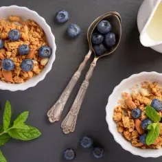 Czy granola jest dietetyczna? Odkryj, co naprawdę zawiera